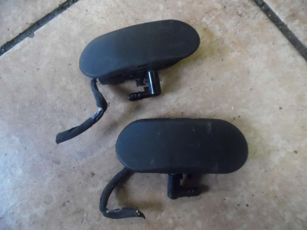 Audi A4 8E Waschdüse Waschdüsen Spritzdüsen 8E0955987 8E0955988