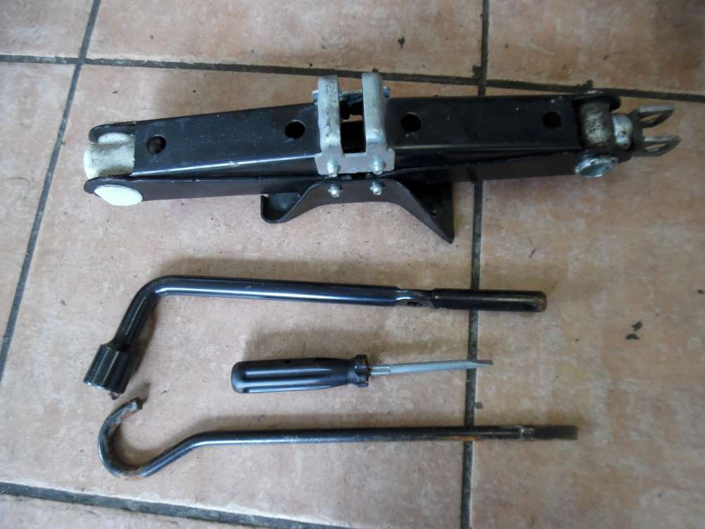 Opel Agila A Wagenheber Werkzeug