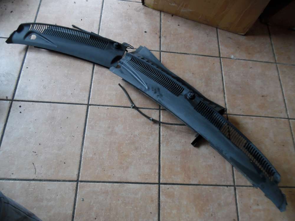 Opel Corsa C Wasserabweiser Windabweiser mit Wischwasserdüsen Vorne 09116435