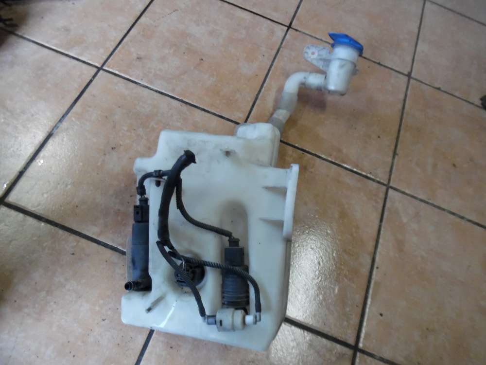 VW Golf V Waschwasserbehälter mit 2x Pumpe 1K0955453