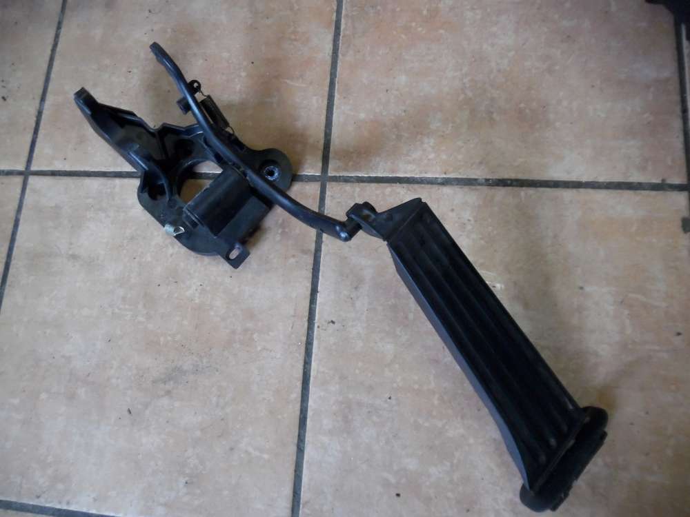BMW 3-er E46 Gaspedal Pedal 1163875