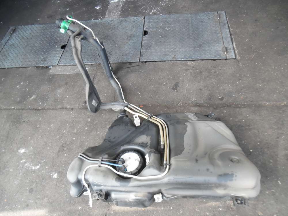 Skoda Fabia II Kraftstoffbeh?lter Benzintank 6Q0201085 6Y0201021C