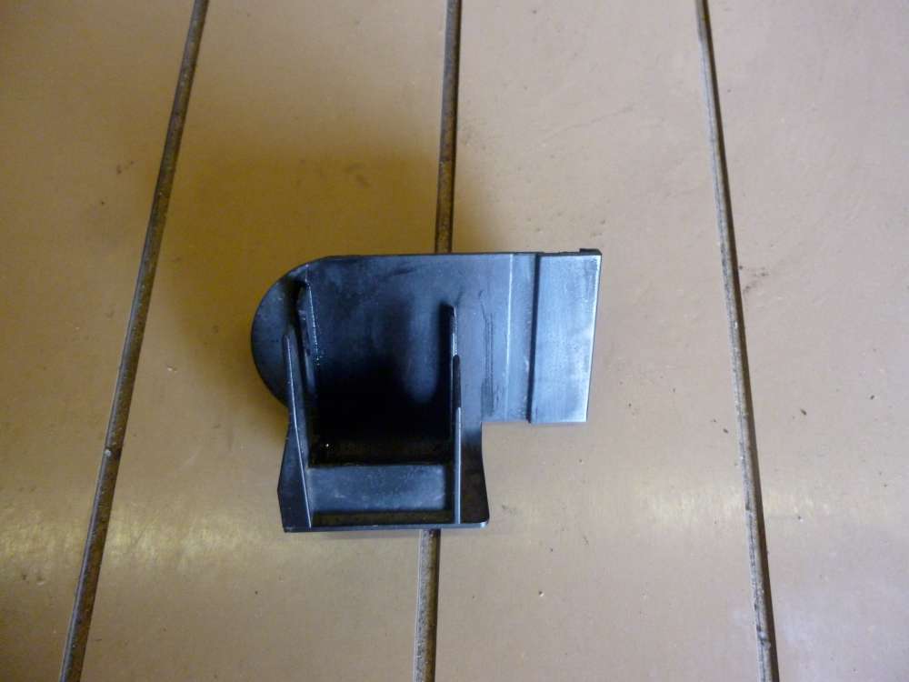 VW Golf 4 Halter f?r Steckgeh?use 1J0906029