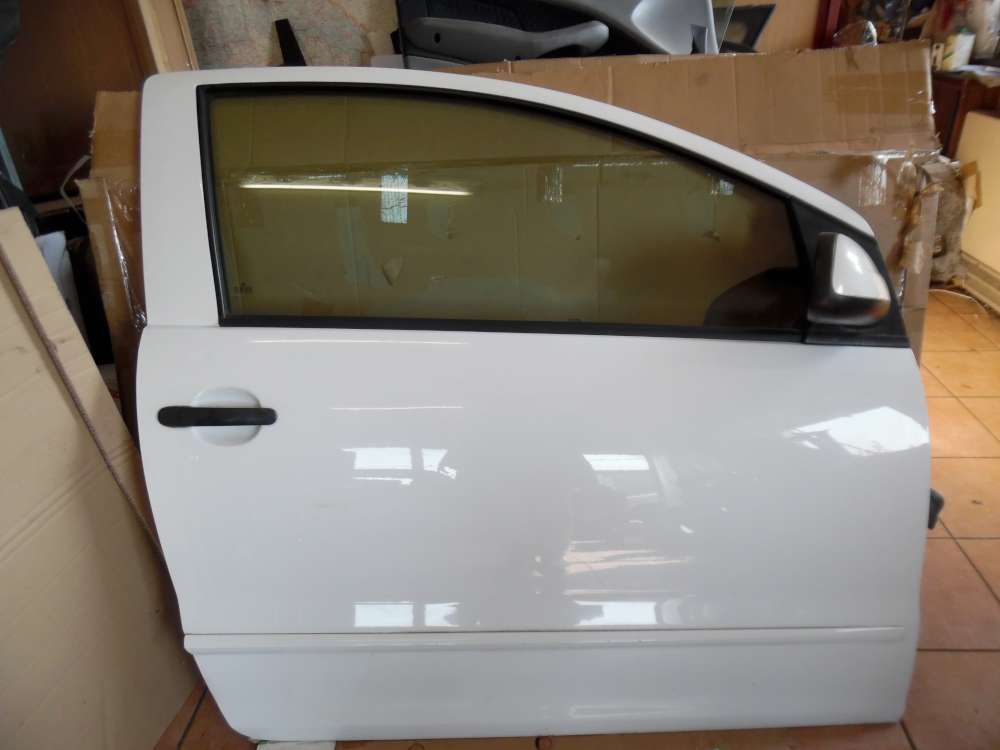 VW Fox 5Z 3-T?rer T?r Vorne Rechts Wei? Farbcod : LB9A