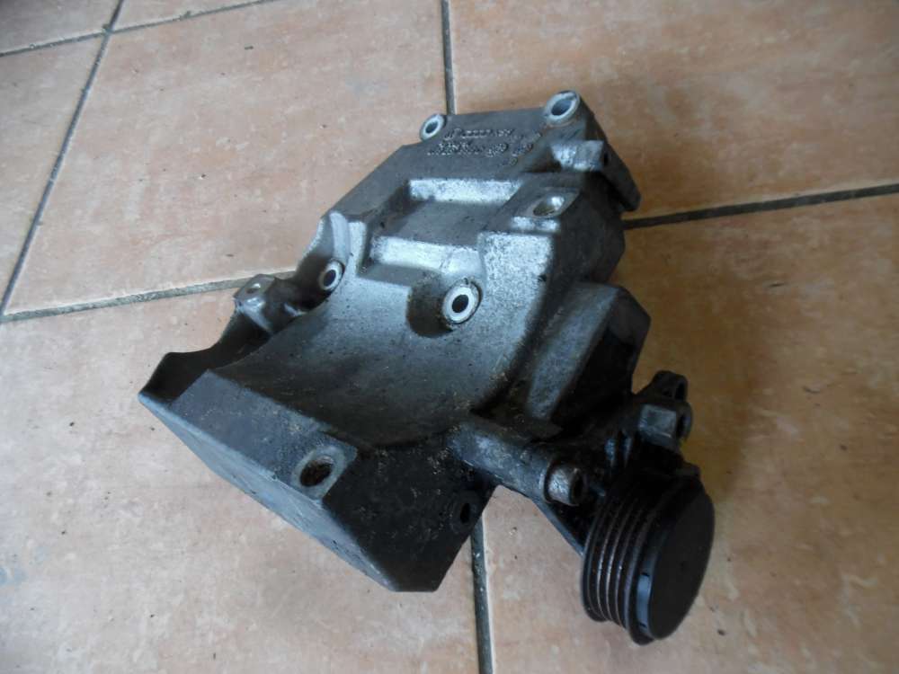 VW Passat 3B Kompressorträger Halterung 038260885C