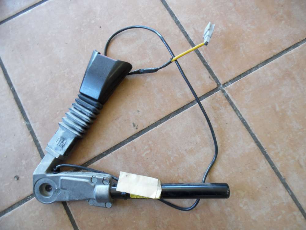 Opel Vectra B Gurtstraffer Gurtschloß Vorne Links 90585747