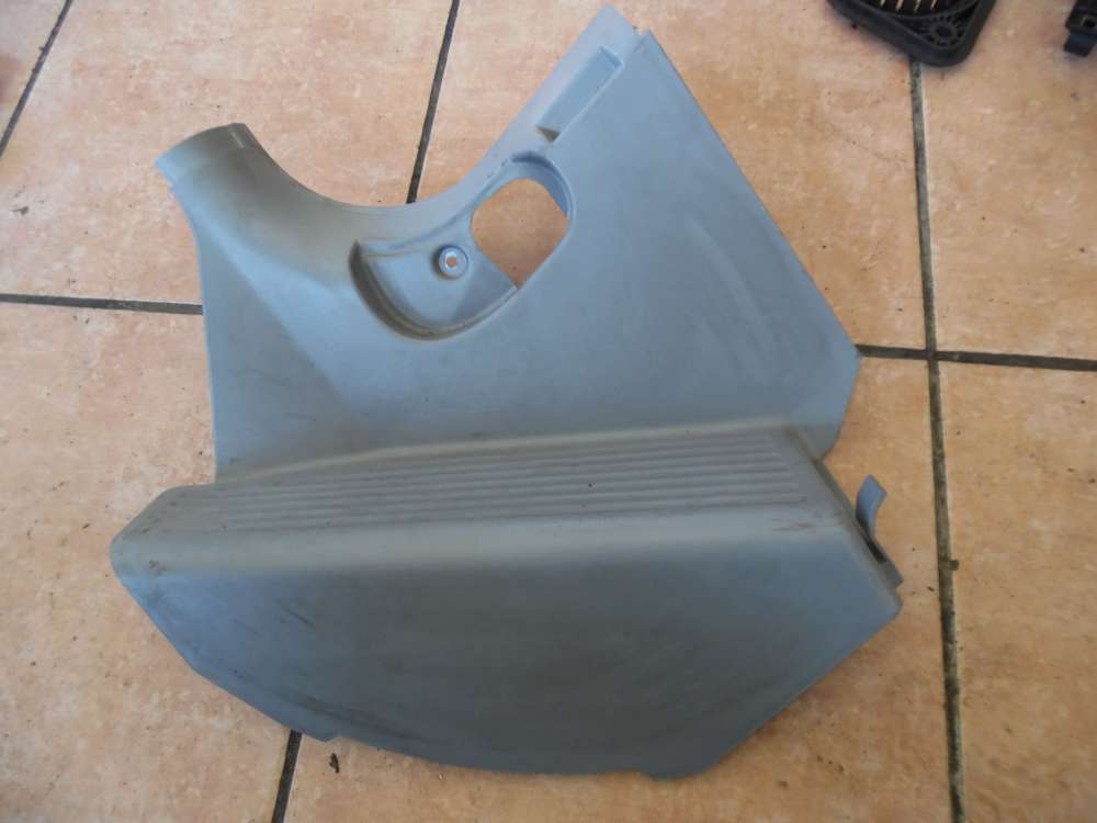 BMW E46 320d Seitenverkleidung Fußstütze Links 8189733