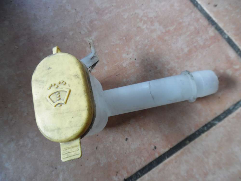Ford Focus MK1 Scheibe Flasche Einfüllstuzens 2M51-8K528