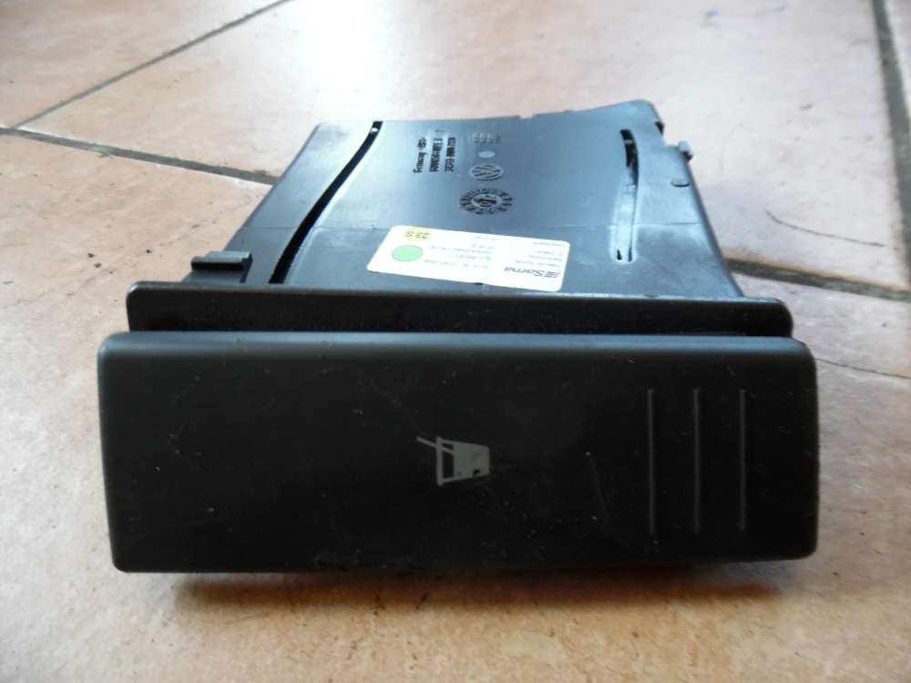 VW Polo 9N Getränkehalter Becherhalter 6Q0858602