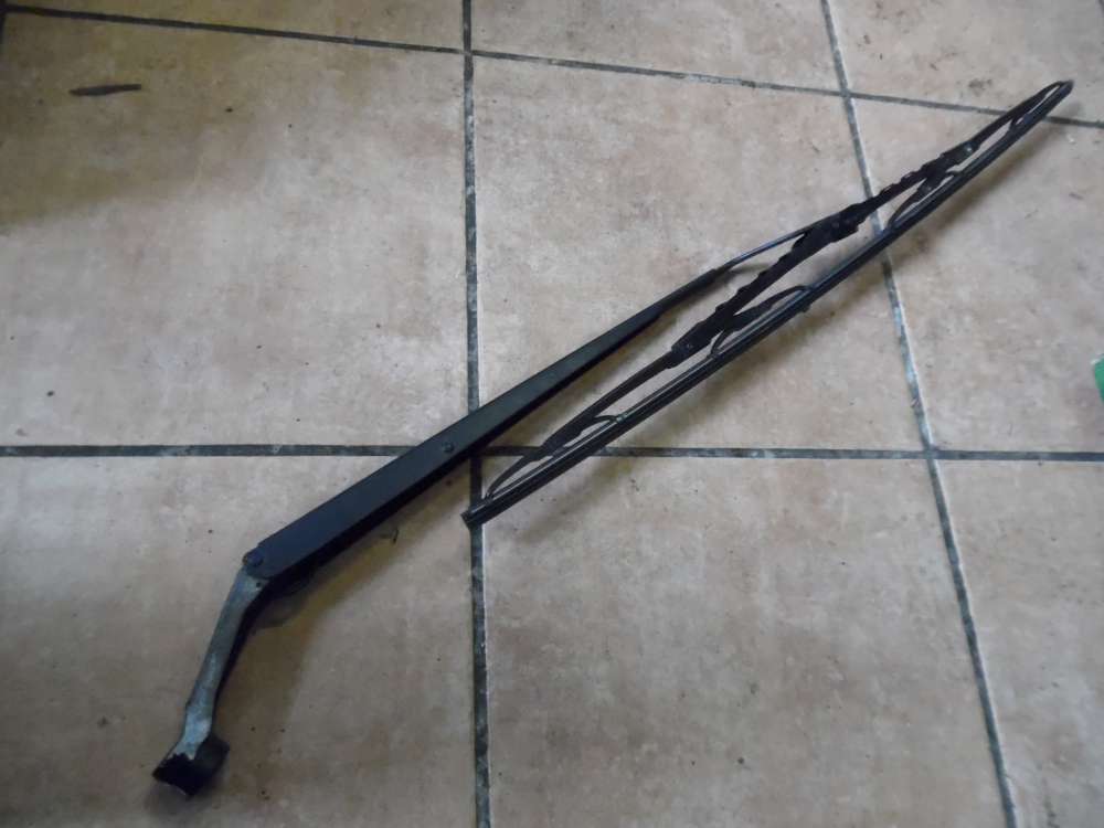 Toyota Corolla Verso Scheibenwischer Wischarm Vorne Rechts 6799