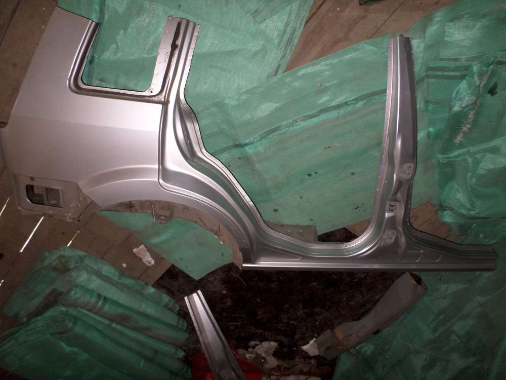 seitewand mit T?rschweller Mit seule rechts Ford Fusion Typ:JU2 4 T?ren, Bj.2004