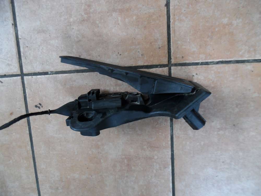 VW Caddy III 2K Gaspedal Automatik 1T1721503E
