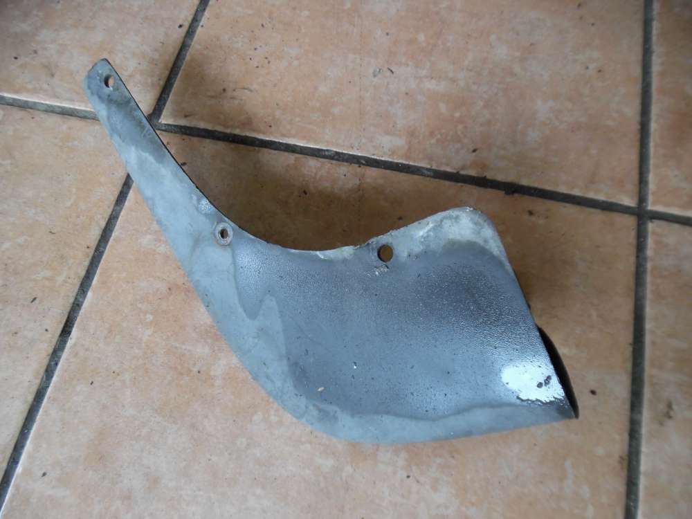Chrysler Voyager III Spritzlappen vorne Rechts 4676974