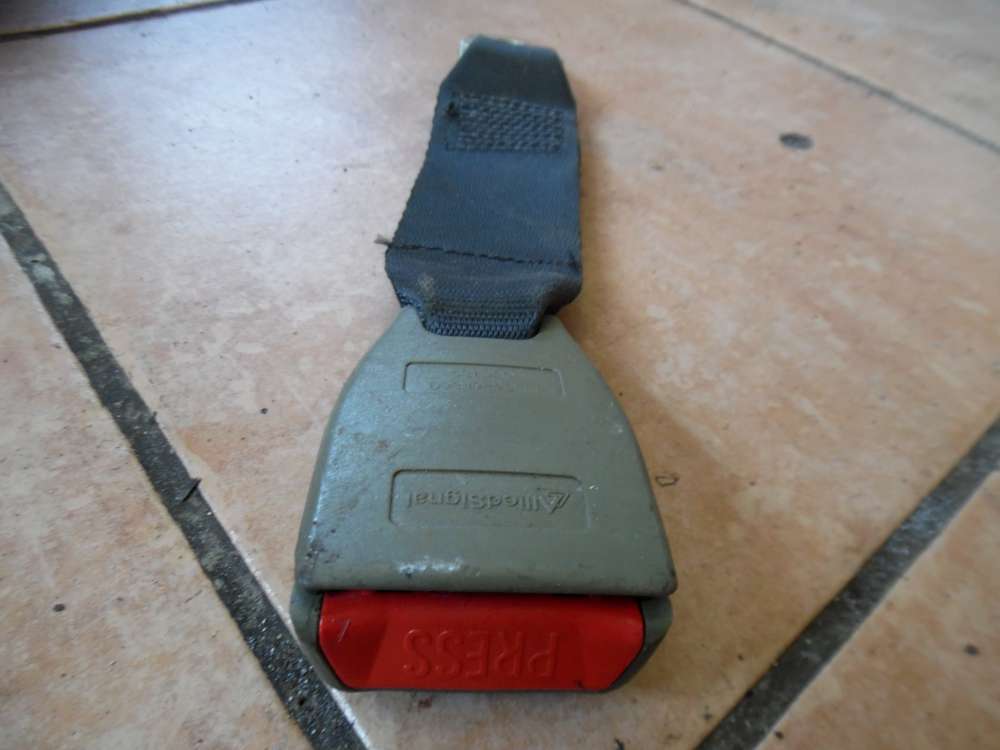 Mitsubishi Colt V Gurtschloß Hinten