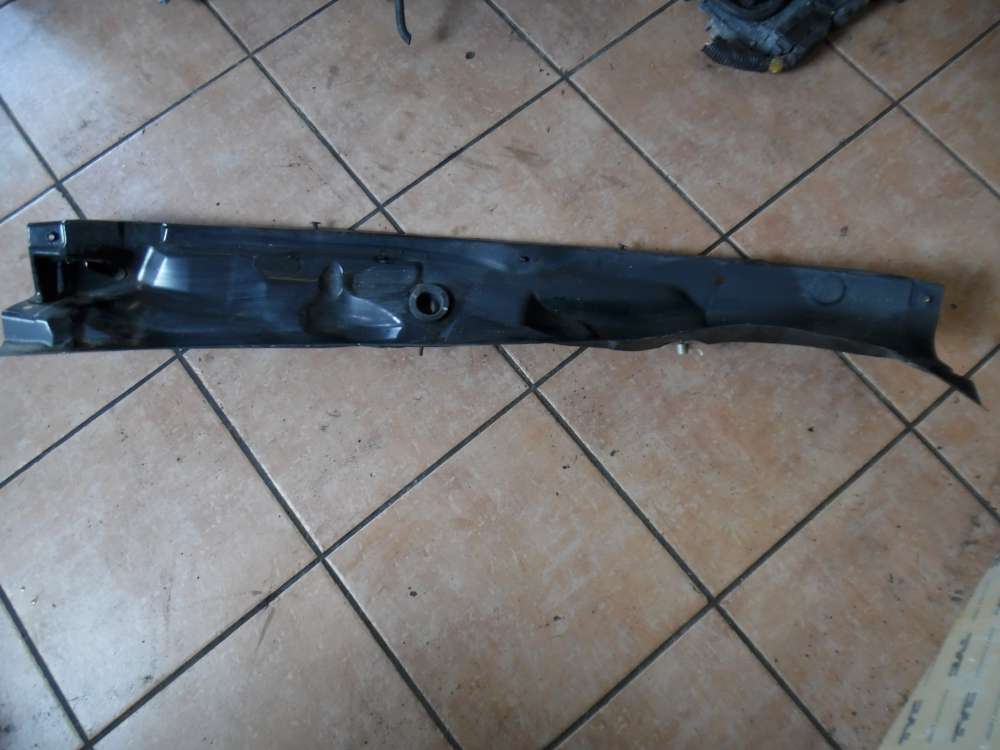 Nissan Micra K12 Wasserkastenabdeckung Spritzschutz