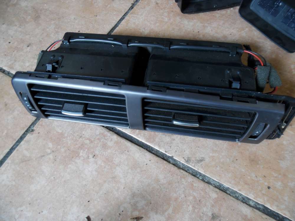Audi A6 L?ftungsgitter Luftdusche Mitte 4B1820951