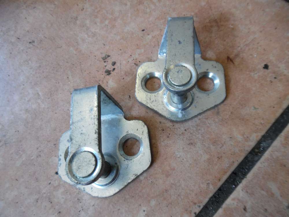 Ford Fiesta V T?rfanghaken Schlie?keil