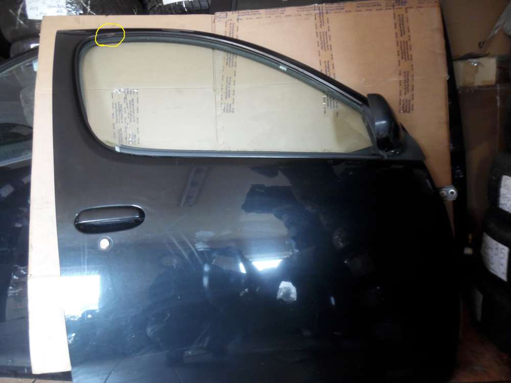 Toyota Yaris Verso T?r Vorne Rechts Schwarz