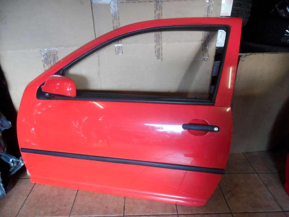 VW Golf IV 3-T?rer Limo T?r Vorne Links Rot : LP3G