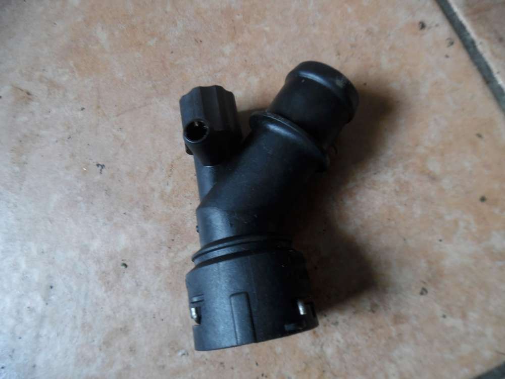 VW Golf IV 1J K?hlwasserflansch Anschluss 1J0121619