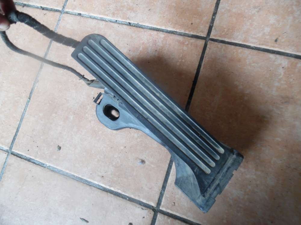 VW Touran 1T Pedalerie Gaspedal 1T1723503H