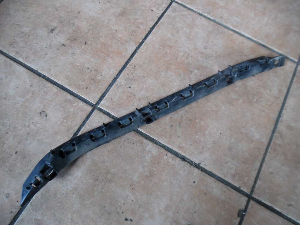 Mercedes-Benz E-Klasse W212 Halter Seitenführung Rechts A2128800430