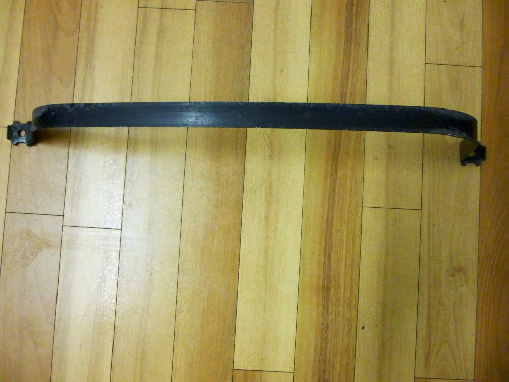 Audi A4 Bj 1998 Spannb?nder Halteb?nder f?r Dieseltank Tankhalter 8D0 201 654 C