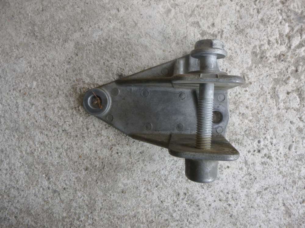 Opel Vectra B Bj.1998 1,8 Original Halter Konsole 90496962 / 24494