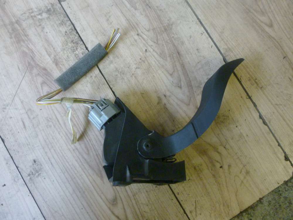 Original Ford Focus BNW Bj 2002 Gaspedal Gas Pedal 98AB9F836AE