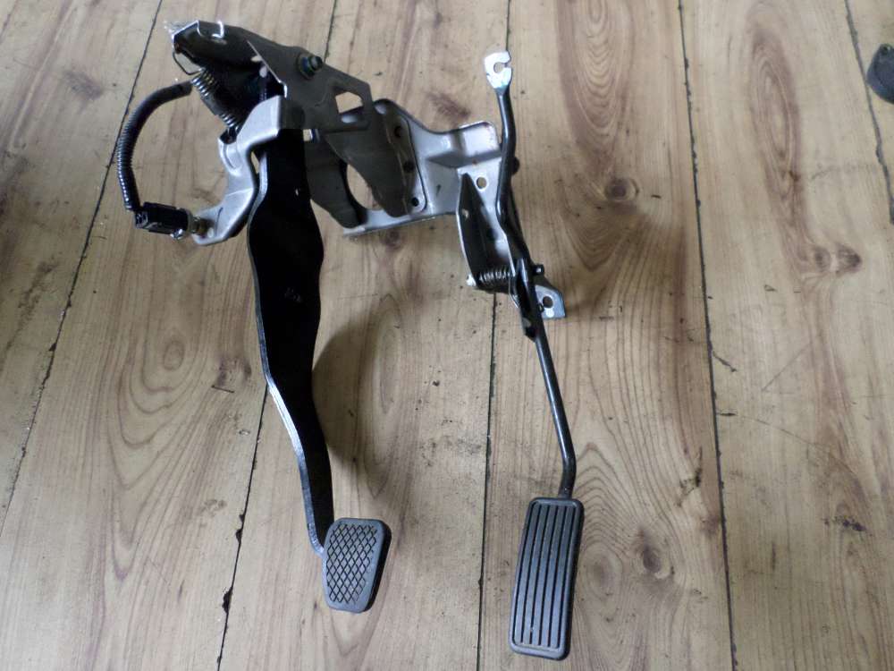 HONDA CR-V Bj:2000 GASPEDAL BREMSPEDAL KUPPLUNGSPEDAL PEDAL